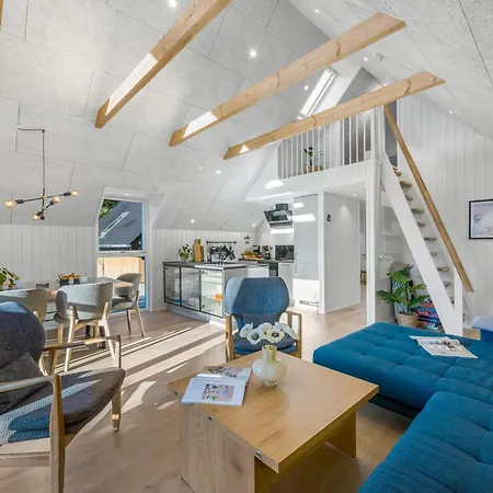度假居 Lovely Built In 2025, With Space For 8 People Close To The North Sea *