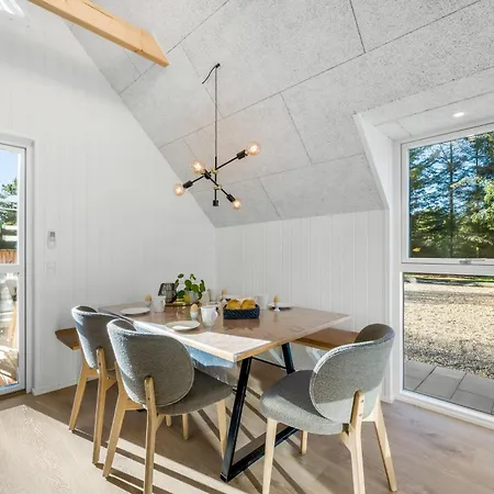 Feriehus Lovely Built In 2025, With Space For 8 People Close To The North Sea