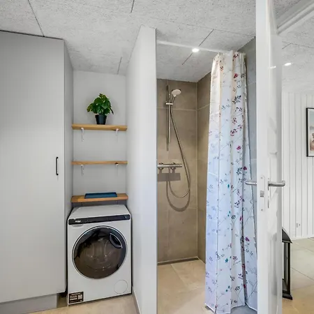Vakantiehuis Lovely Built In 2025, With Space For 8 People Close To The North Sea
