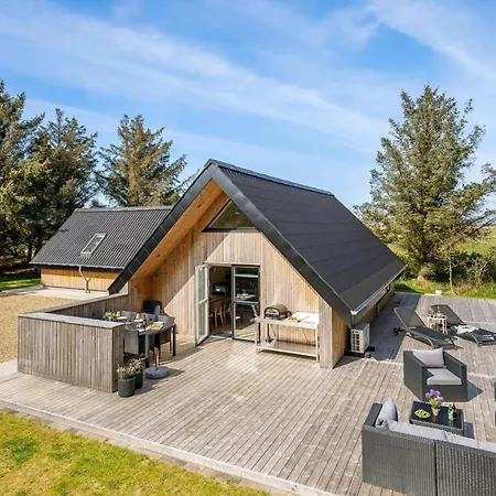 度假居 Lovely Built In 2025, With Space For 8 People Close To The North Sea *